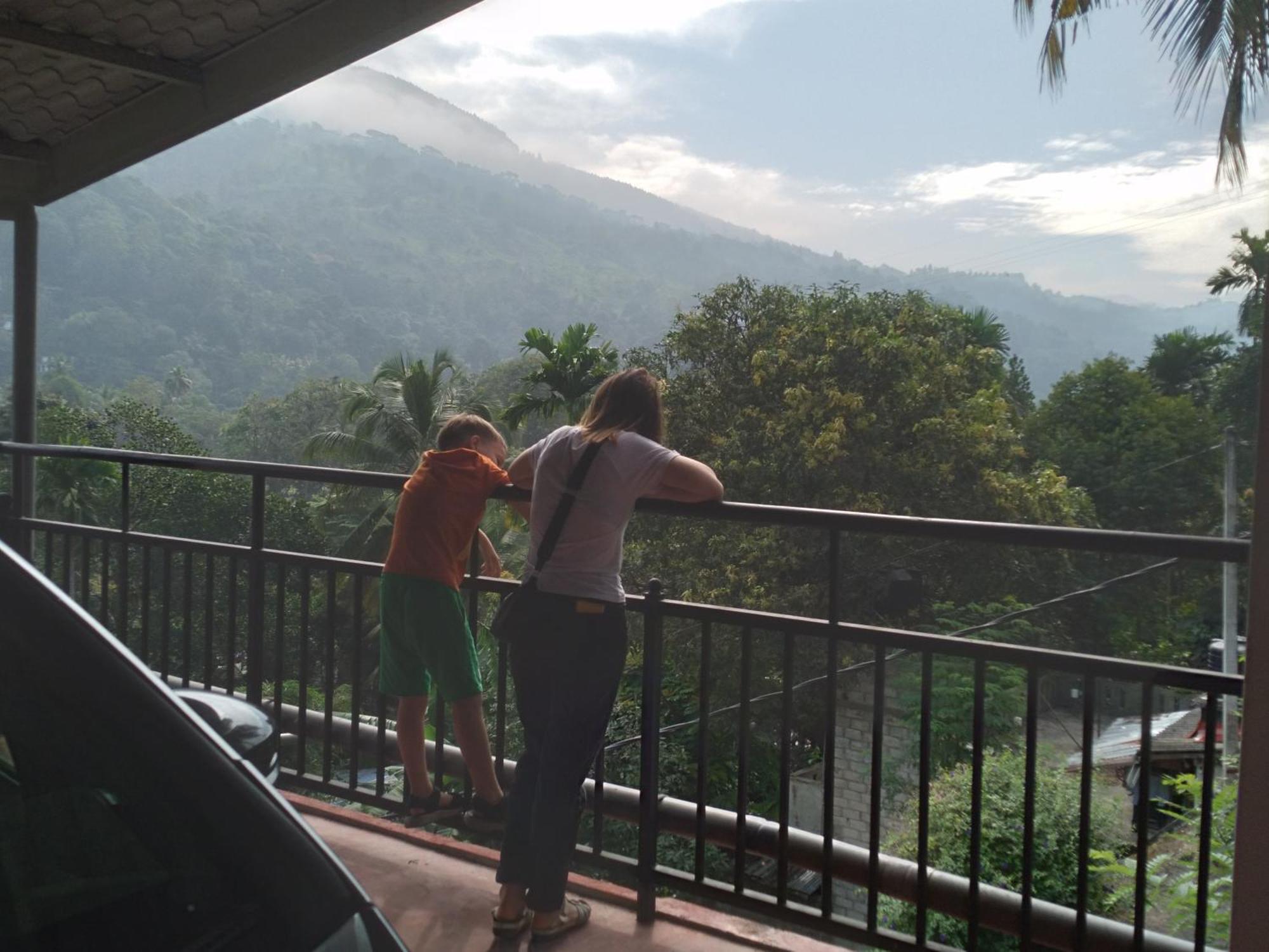 Riverview Guest Kandy Dış mekan fotoğraf